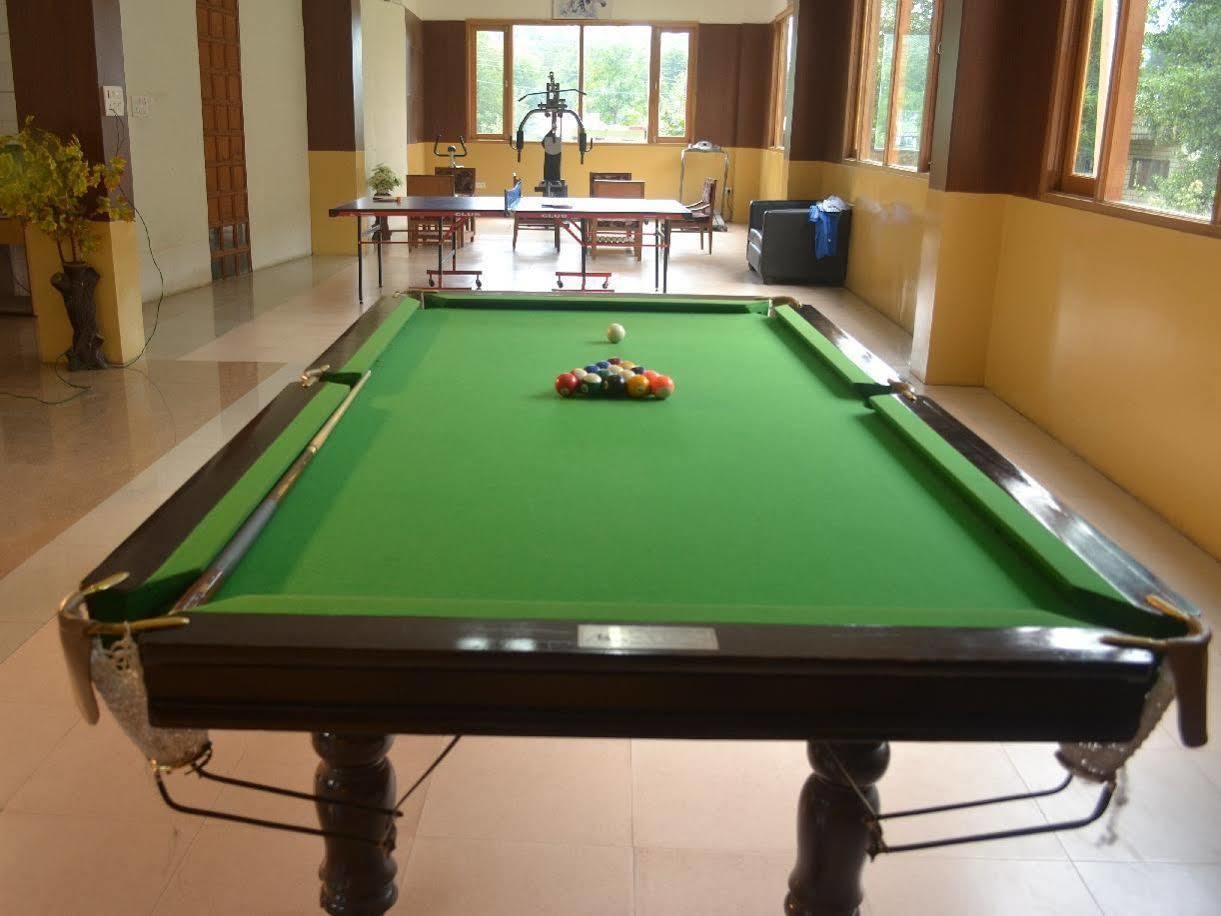 Hilltone Resorts & Spa Manāli Exteriör bild